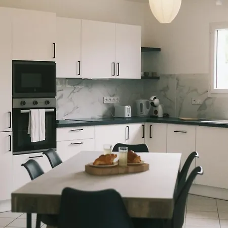 Tatil Evi Maison Au Calme Avec Jardin, Terrasse & Barbecue *